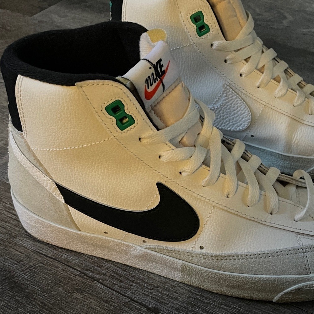 Nike Blazer Mid 77 White Black Green Split Logo High Top Sneakers Mens - Picture 4 of 10